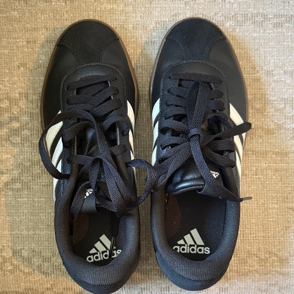 Adidas Women’s Classic Black and White Sneakers - Picture 1 of 4